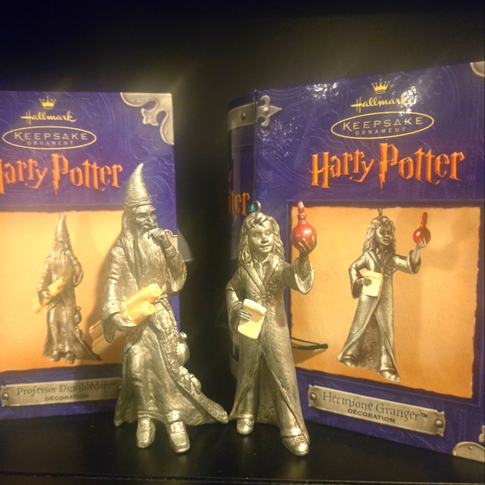 Vintage Harry Potter Pewter Collection Figurines & Banner